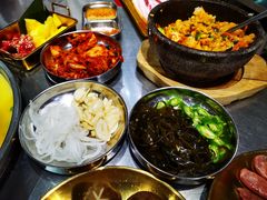 -哈哈碳都·牛肋条无限自助烤肉(台江万达店)