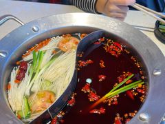 -钢管厂五区小郡肝串串香(滨江店)