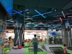 -反弹蹦床公园·亲子乐园·团建·派对(尚品奥莱店)