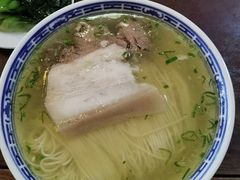 白肉-同得兴 Since·1995 传统苏式面馆(嘉馀坊店)