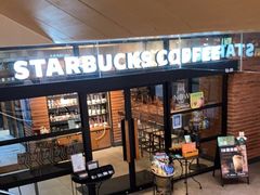 -星巴克(上海虹桥新天地二店)