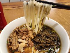 -矮子粉店1985·长沙米粉(湘春路店)