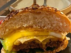 -HIGH FIVE哈福手工汉堡(桂林路店)