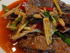 -大众跷脚牛肉馆·非遗传承单位(峨眉山店)