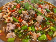 -兔行天下-鸿鹤鲜锅兔(中海国际店)