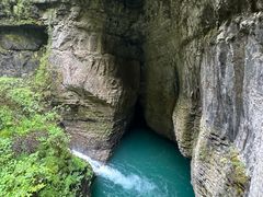 -鹿院坪生态旅游景区