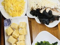 -楼外楼肥羊木炭火锅居(乐群街店)