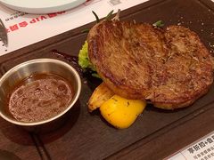 -伯顿西餐厅(厚街香榭丽店)
