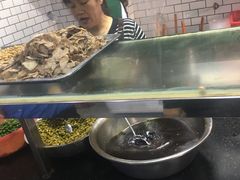 -覃肥叔桂林米粉(粮道街店)