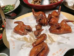 -鸽子侯·家宴·平价海鲜(绿地店)