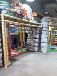 -玩元素·家庭游乐成长中心(香格里拉店)