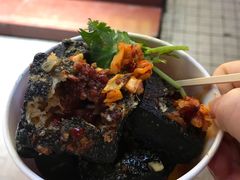 -黑色经典臭豆腐·湖南特产(步行街店)