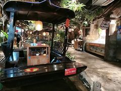 -城墙拐拐火锅(三峡广场黑金冠店)