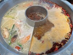 -佬土鹅肠火锅(解放路店)