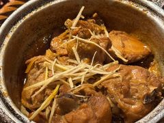 -Cuc Gach Quan Restaurant