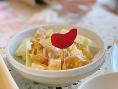 菠萝芒果黄瓜油条沙拉-素描餐厅(灵隐天竺店)