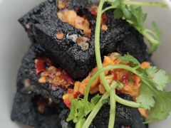 -黑色经典臭豆腐·湖南特产(潇湘文化店)