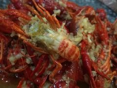 -扒虾小妹儿麻辣海鲜(宏图街店)