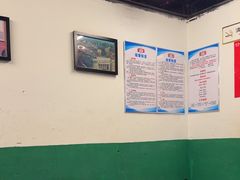 -堂瓦里·33年传统赣菜(第一街区店)