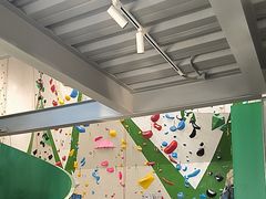 -绿壁虎攀岩基地(Tcar店)