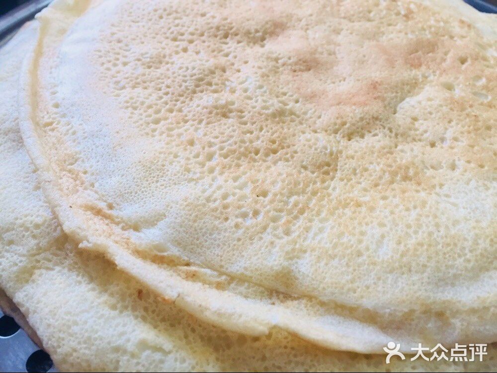 巧手美厨娘自制鸡蛋煎饼卷，一个不够卷两个