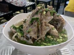 -席娜卡琳火车铁道夜市