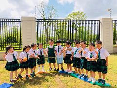 -MuaKids Garden