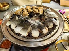 -围炉肉舍丹东海鲜烤肉·烤活鳗(步行街店)