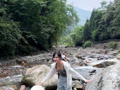 -西岭雪山大飞水景区