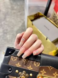 -CM.Nail美甲美睫