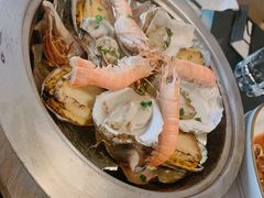 石锅原汁海鲜汇-鲁采LU STYLE(新天地店)