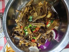 干锅鹿茸菌-好帮厨·下饭浏阳菜·坚持现炒(月湖店)