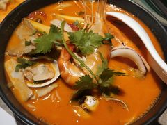 酸辣冬阴功海鲜汤檬粉-美奈小馆·东南亚菜(福田星河COCO Park店)