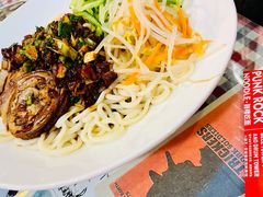 -鼓楼吃面·肉啃肉(南锣鼓巷店)