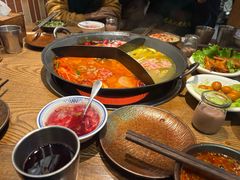 -巴卤社老火锅(财富店)