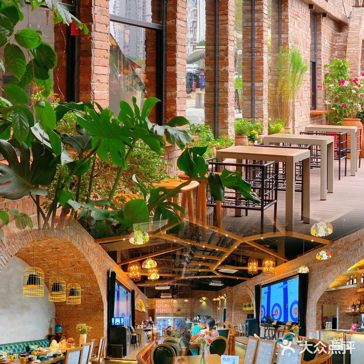 深圳首家氛围感超赞的中世纪古堡鲜花餐厅