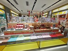 -泡泡玛特POPMART(凯德大峡谷店)
