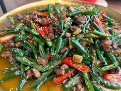 -有红鸡毛店·川菜(建设路店)