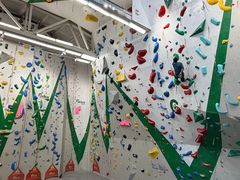 -绿壁虎攀岩基地(Tcar店)