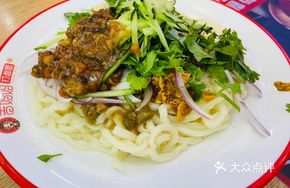 Family-style Noodles with Sauce