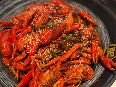 -肥肥虾庄·金牌油焖大虾(汉街SKP店)