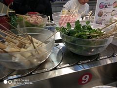 -百品聚旋转火锅(万德庄店)
