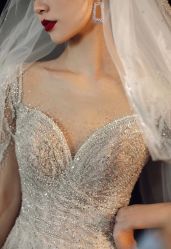 -LOVE SHINE婚纱·红鼎庄龙凤褂·妈妈装定制