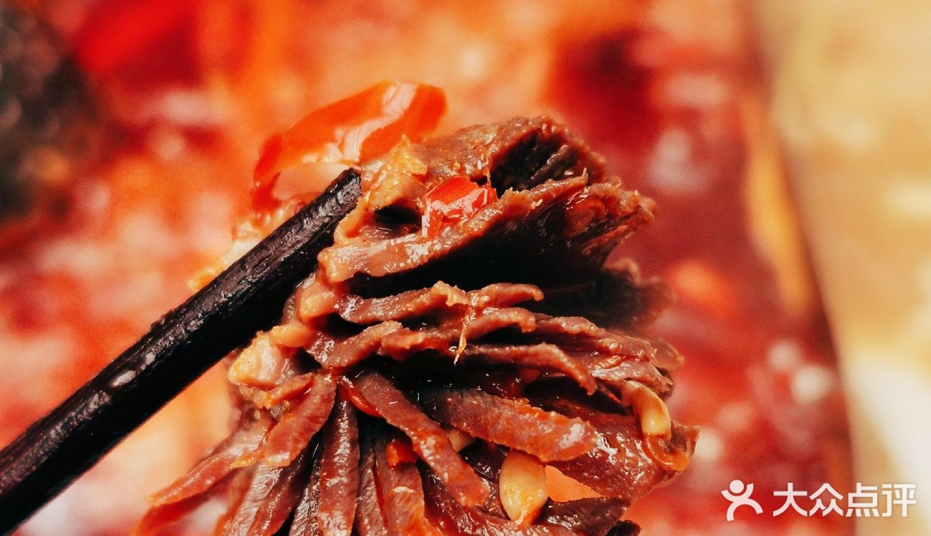 两两一今||成都首家按两称的集市火锅店‖美食攻略