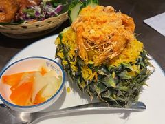 菠萝海鲜炒饭-美奈小馆·越南料理(中航城君尚购物中心店)