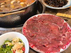 -乳仔牛牦牛汤锅 烤羊排(松潘古城店)