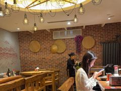 -万记麻辣烫国展总店