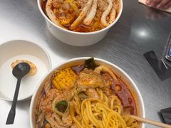 -W COLLECTIVE  DESSERT SHOP