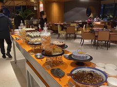 自助取餐区-龙之梦万丽酒店青餐厅