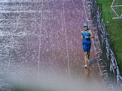 -深圳市宝安体育中心体育场